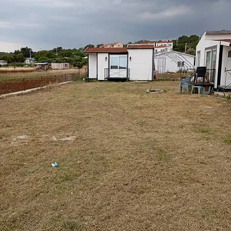 Kermen Tiny مكان تخييم Çeşme